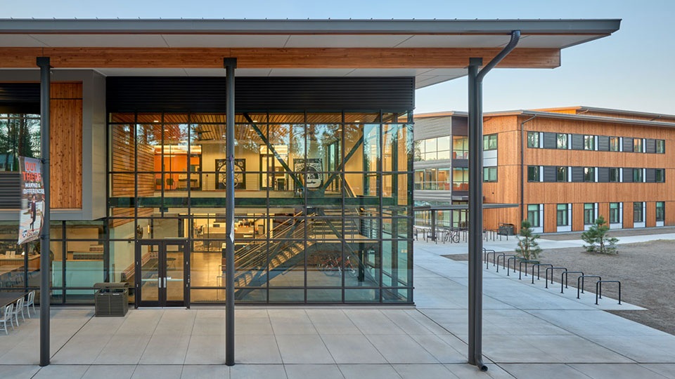 Bend Commercial Glass Door National Glass Association   Bend Commercial Glass Project7 OSU2 